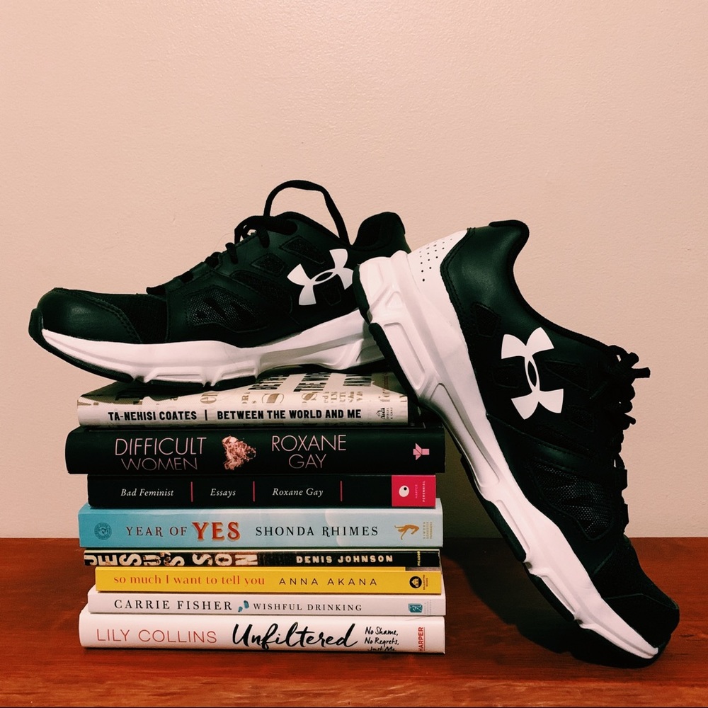 UNDER ARMOUR • Black Running Shoes